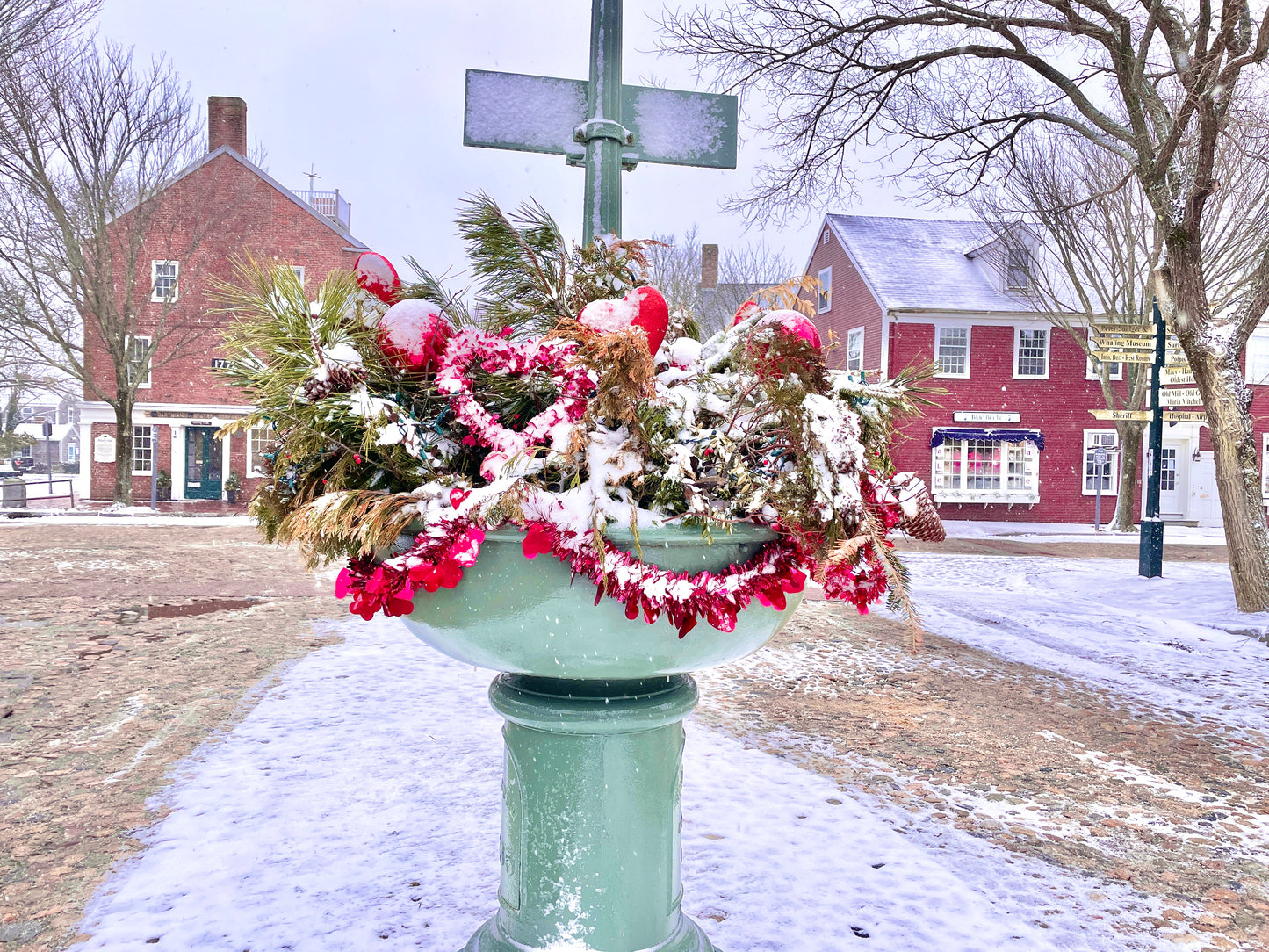 Snowy Main Street: minis